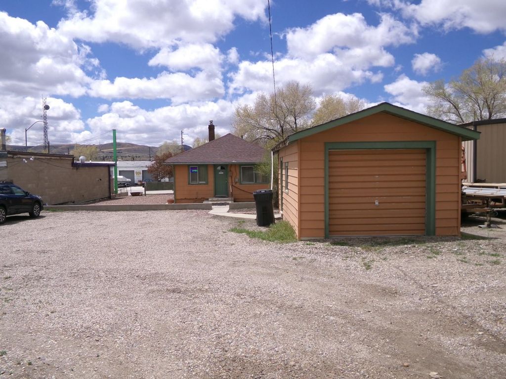 Photo of 367 E Flaming Gorge Way, Green River, WY 82935 (MLS # 20262132)