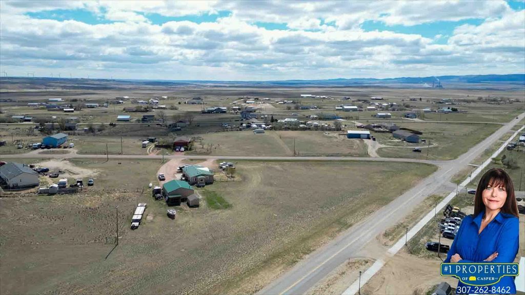 Photo of 9 N Bobcat Road Road, Glenrock, WY 82637 (MLS # 20262148)