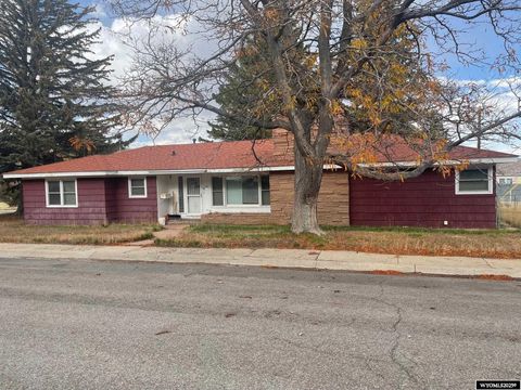 Photo of 1233 W Jeffers Street, Rawlins, WY 82301 (MLS # 20255907)