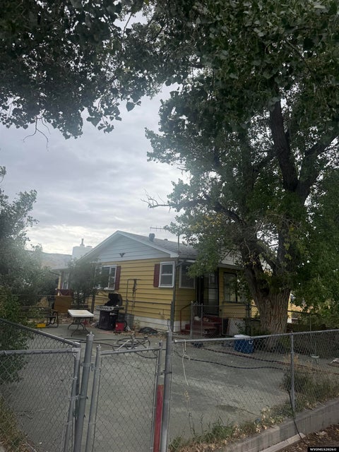 Photo of 3900 Wolf Creek RD, Casper, WY 82604 (MLS # 20264966)