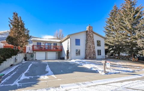 Photo of 2280 W Teton Boulevard, Green River, WY 82935 (MLS # 20256420)
