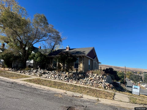 Photo of 221 E Pine Street, Rawlins, WY 82301 (MLS # 20255422)