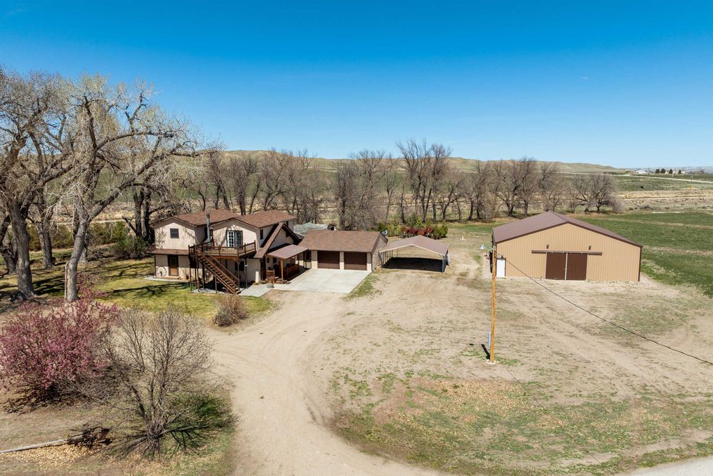 Photo of 8498 Cemetery Road, Lingle, WY 82223 (MLS # 20260155)