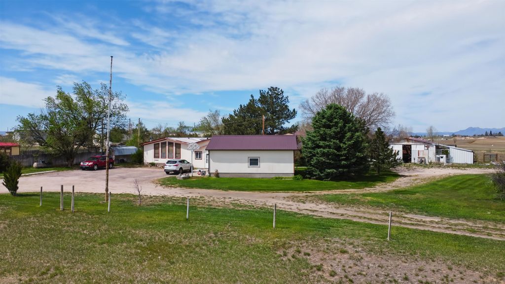 Photo of 202 W Frontage Rd RD, Wheatland, WY 82201 (MLS # 20262282)