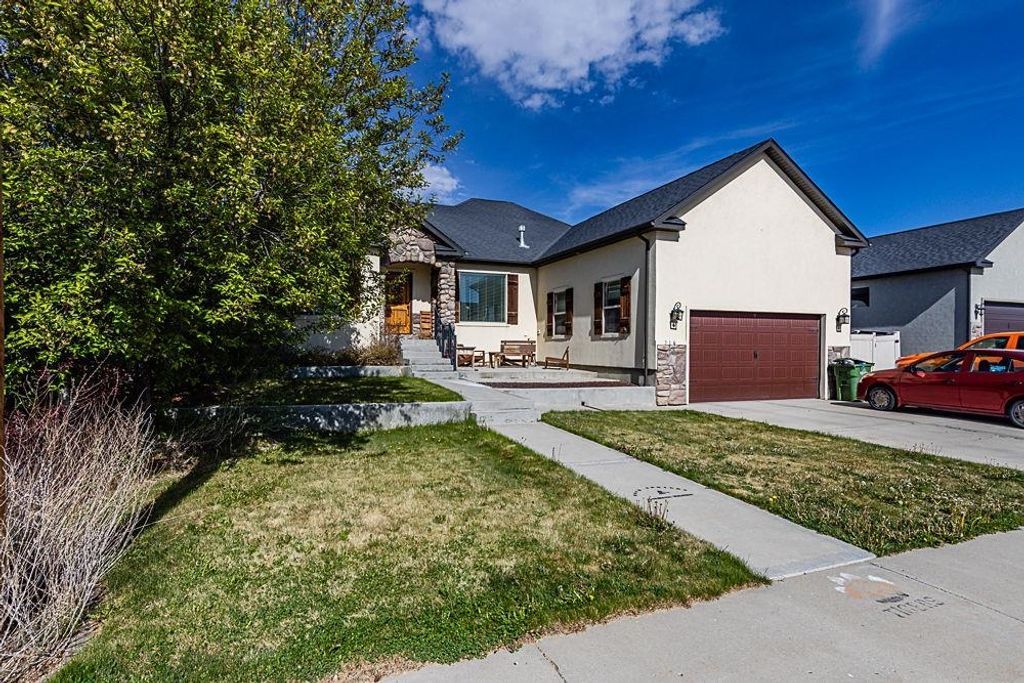 Photo of 516 Talladega Dr, Rock Springs, WY 82901 (MLS # 20262320)