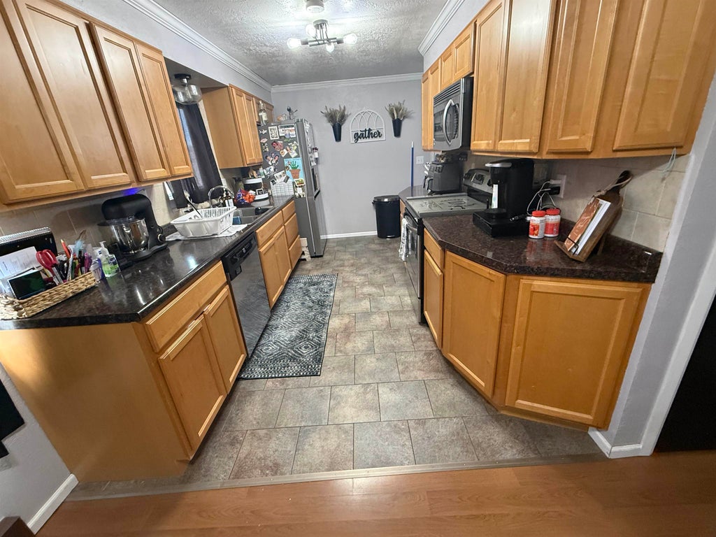 Photo of 421 E Miller Street, Rawlins, WY 82301 (MLS # 20263146)