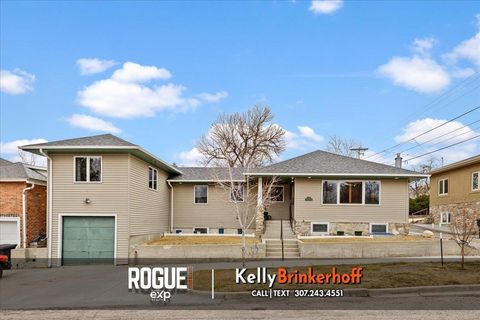 Photo of 1117 S Oakcrest Avenue, Casper, WY 82601 (MLS # 20261369)