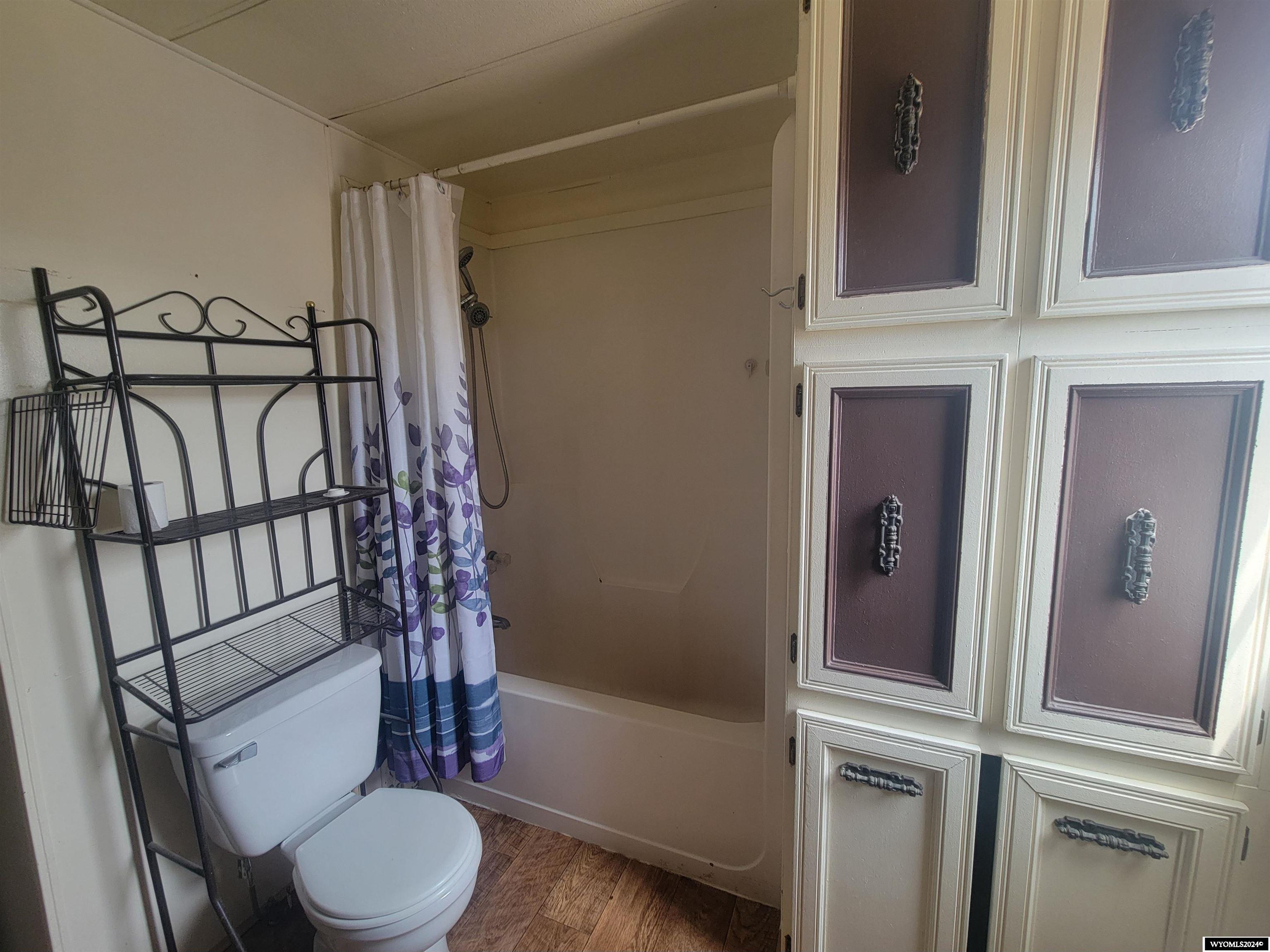 Worland, Wyoming 82401, United States, 2 Bedrooms Bedrooms, ,1 BathroomBathrooms,Residential,Active,50869