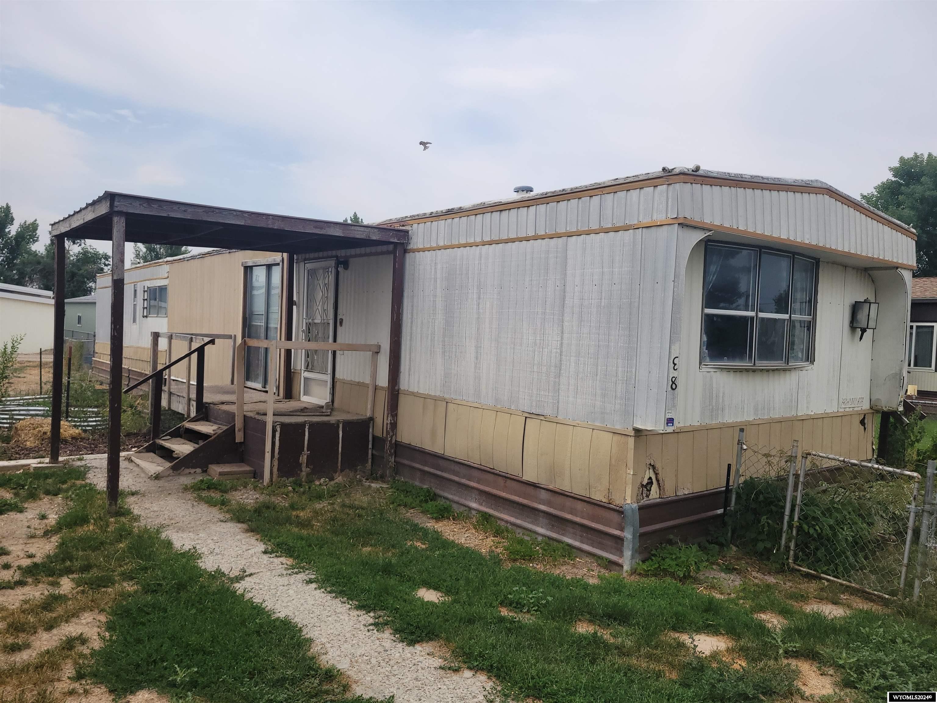 Worland, Wyoming 82401, United States, 2 Bedrooms Bedrooms, ,1 BathroomBathrooms,Residential,Active,50869