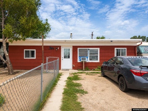 Photo of 260 Leavitt ST, Evansville, WY 82636 (MLS # 20264183)