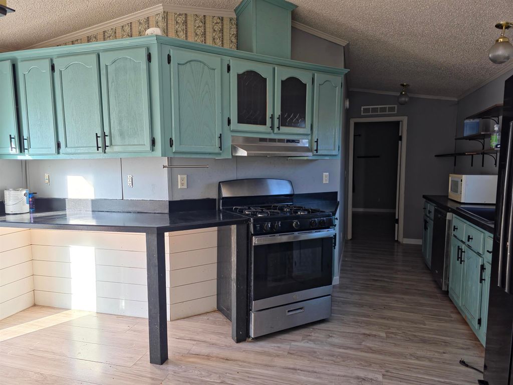 Photo of 270 Thornock Avenue, Evanston, WY 82930 (MLS # 20262229)