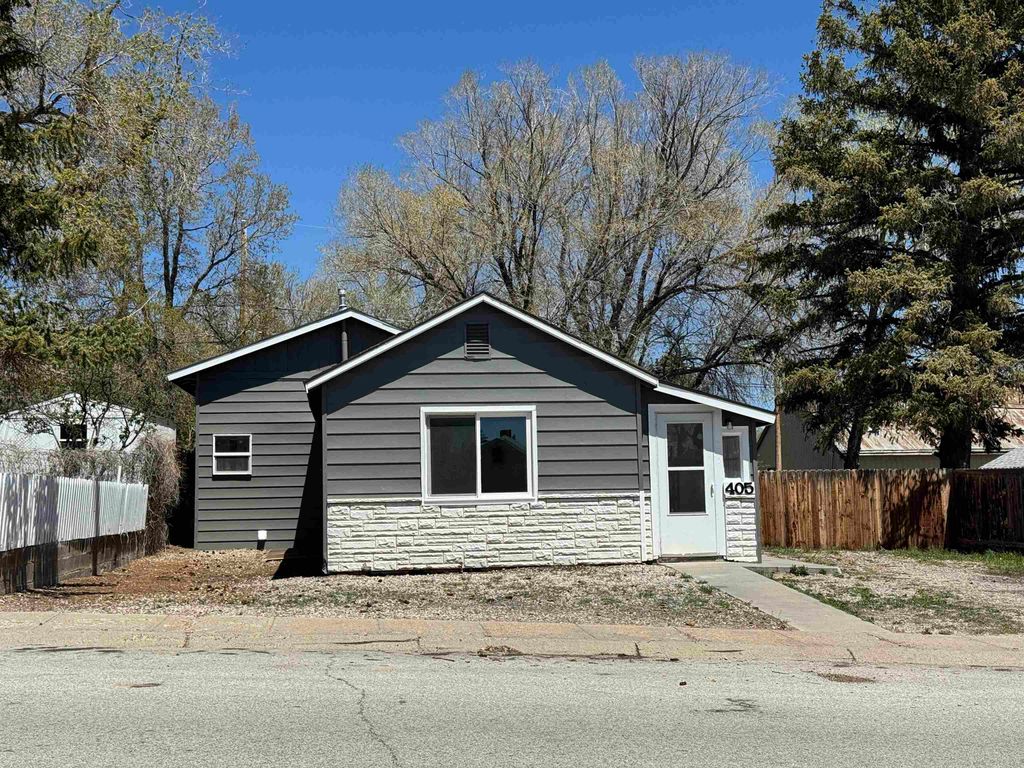 Photo of 405 Daley Street, Rawlins, WY 82301 (MLS # 20262246)