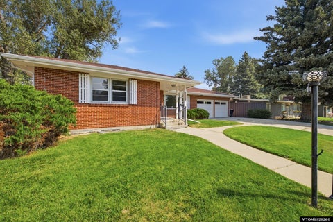 Photo of 1654 Lynwood Place, Casper, WY 82604 (MLS # 20263938)