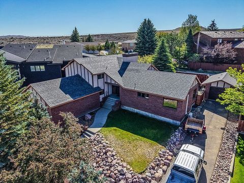 Photo of 2064 Skyview St. ST, Rock Springs, WY 82901 (MLS # 20262934)