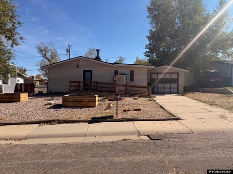 Photo of 101 Honeysuckle, Casper, WY 82604 (MLS # 20264898)
