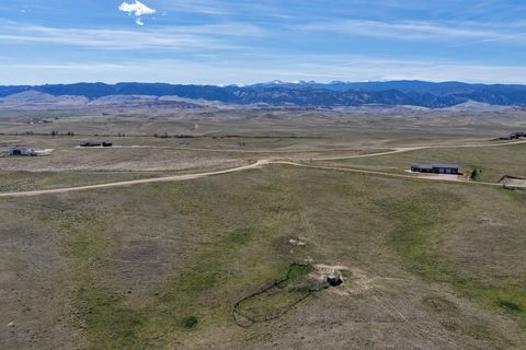 Photo of 0000 Lake Ridge Road, Buffalo, WY 82834 (MLS # 20261915)