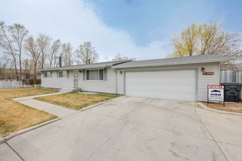 Photo of 711 Central Street, Rock Springs, WY 82901 (MLS # 20261416)