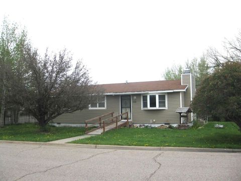Photo of 200 Oak Street ST, Evanston, WY 82930 (MLS # 20262280)
