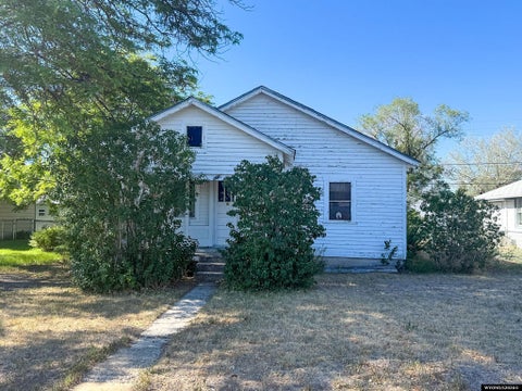 Photo of 509 W Park Avenue, Riverton, WY 82501 (MLS # 20263432)