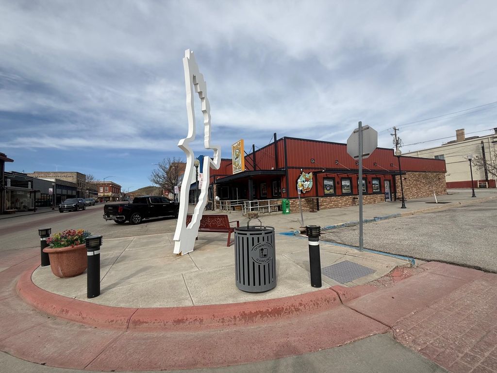 Photo of 401 W CEDAR St, Rawlins, WY 82301 (MLS # 20261835)