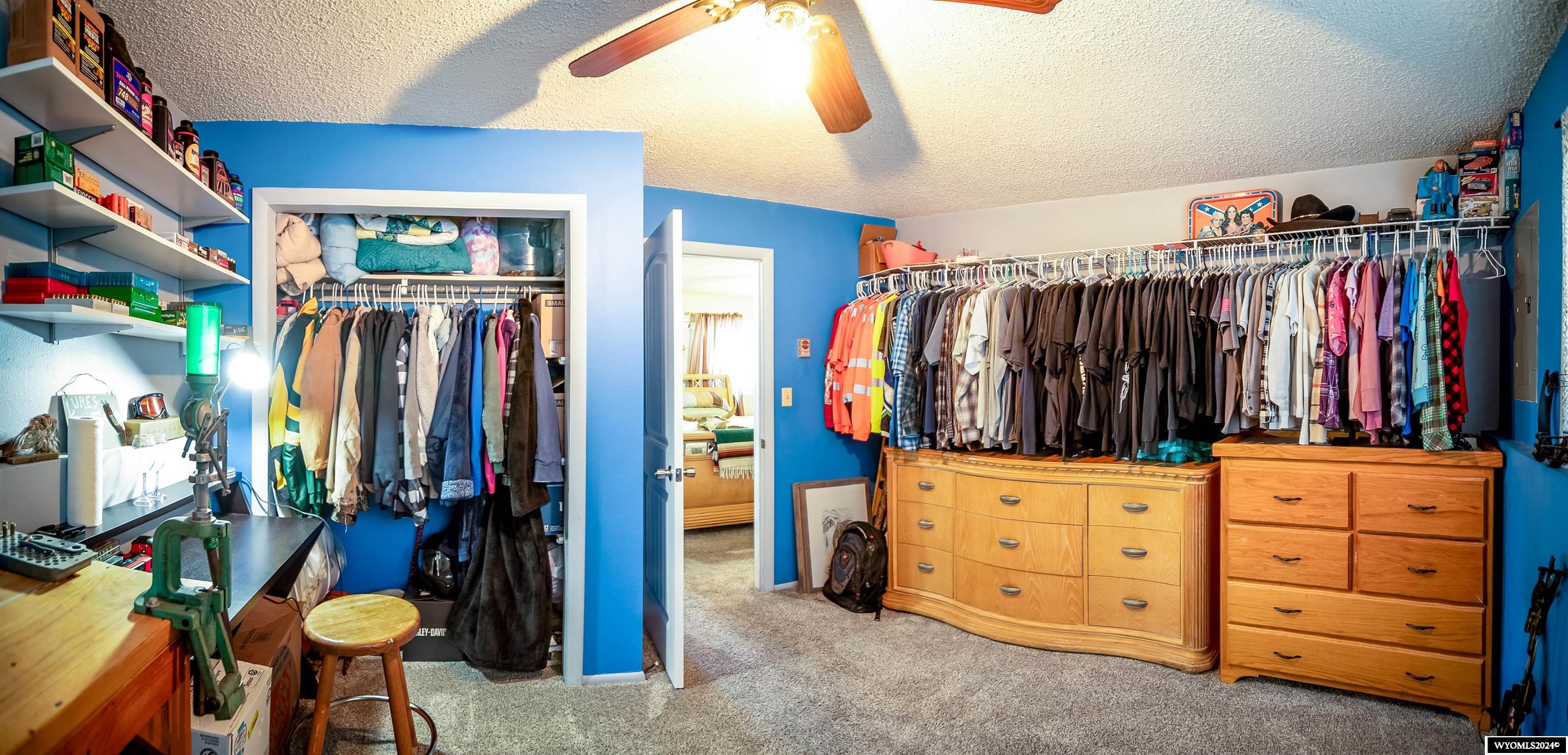 Worland, Wyoming 82401, United States, 5 Bedrooms Bedrooms, ,3 BathroomsBathrooms,Residential,Active,54916