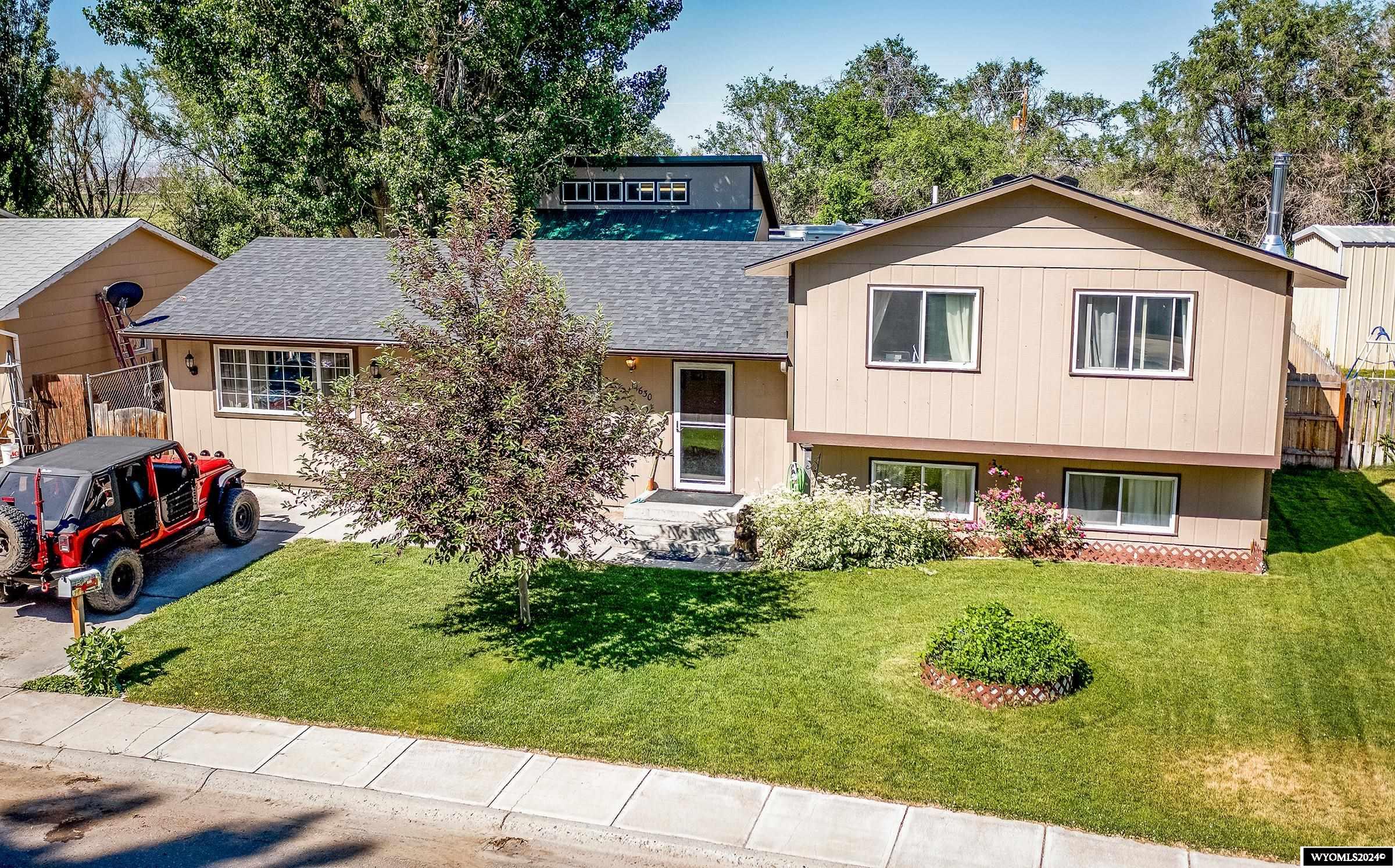 Worland, Wyoming 82401, United States, 5 Bedrooms Bedrooms, ,3 BathroomsBathrooms,Residential,Active,54916