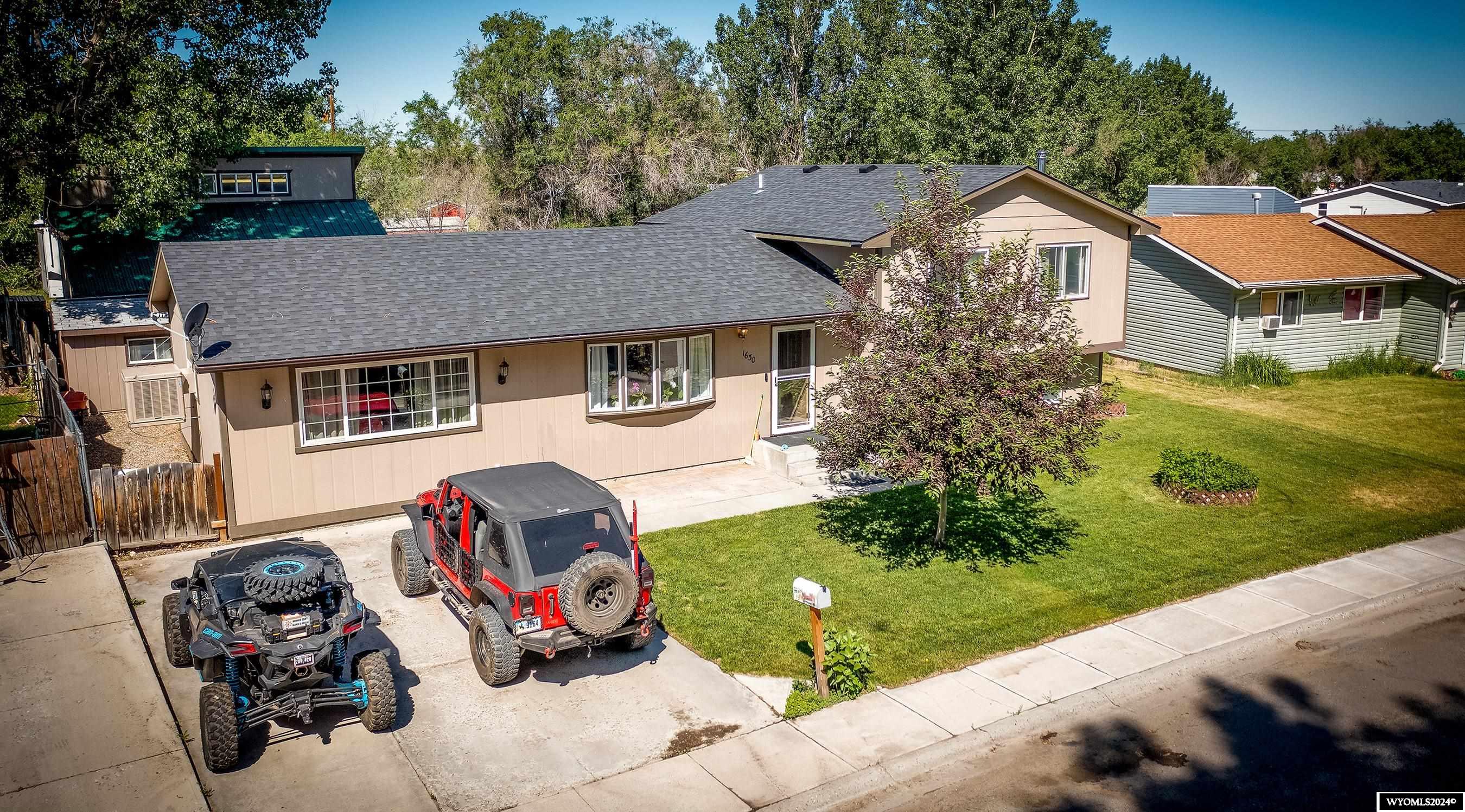 Worland, Wyoming 82401, United States, 5 Bedrooms Bedrooms, ,3 BathroomsBathrooms,Residential,Active,54916