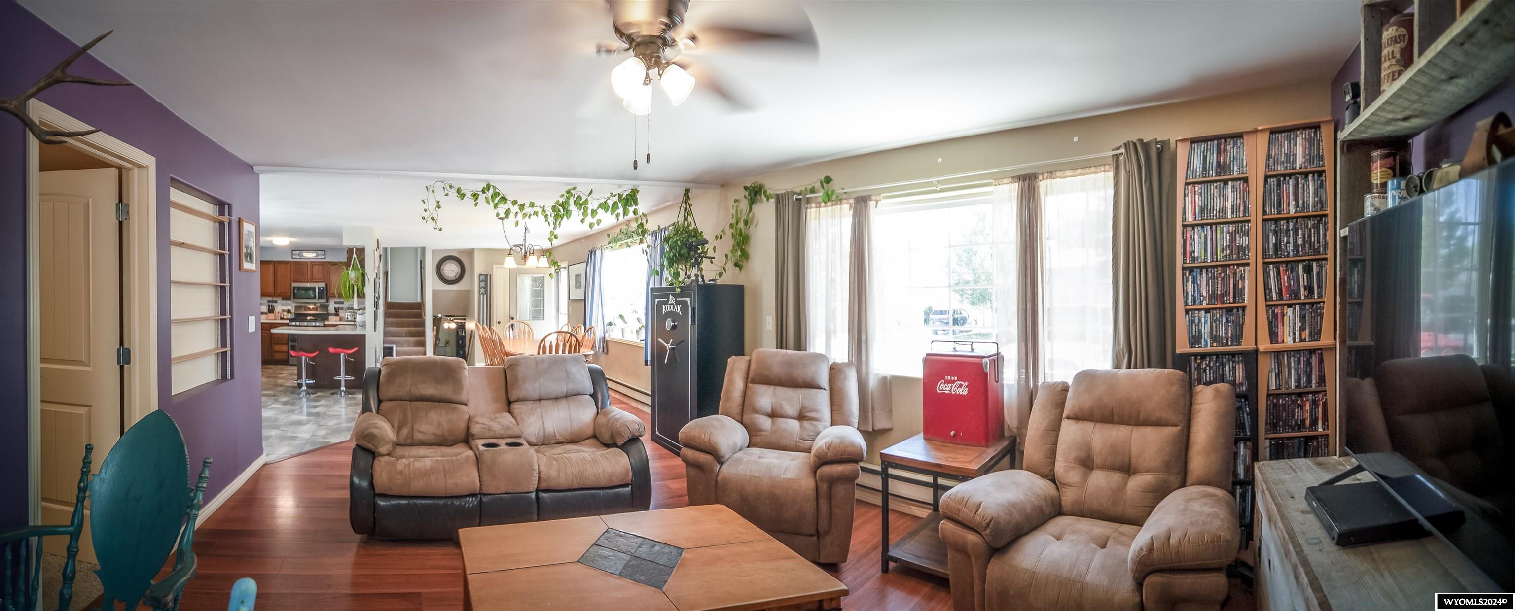 Worland, Wyoming 82401, United States, 5 Bedrooms Bedrooms, ,3 BathroomsBathrooms,Residential,Active,54916