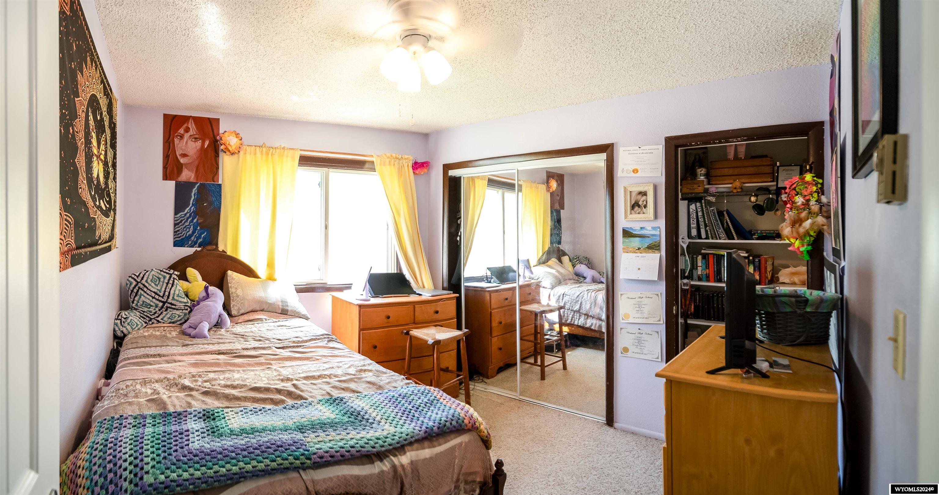 Worland, Wyoming 82401, United States, 5 Bedrooms Bedrooms, ,3 BathroomsBathrooms,Residential,Active,54916