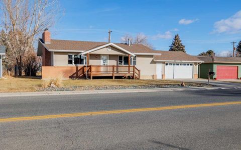 Photo of 1313 Meadow Lane Ave Avenue, Cody, WY 82414 (MLS # 20260502)