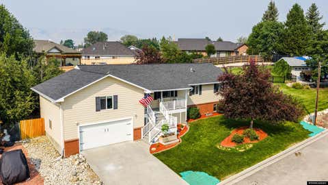 Photo of 906 Delaware Dr, Buffalo, WY 82834 (MLS # 20263918)