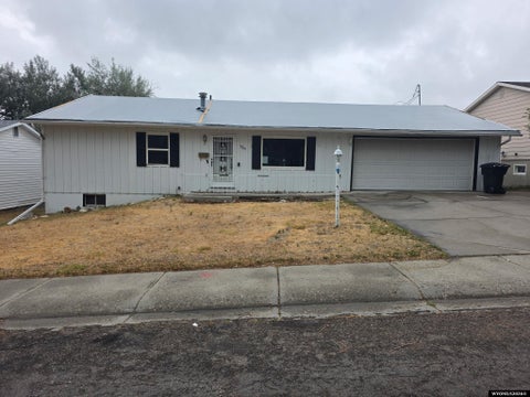 Photo of 3231 Navarre Road, Casper, WY 82604 (MLS # 20264072)