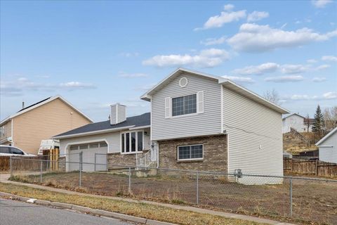 Photo of 193 Southridge Road, Evanston, WY 82930 (MLS # 20262493)