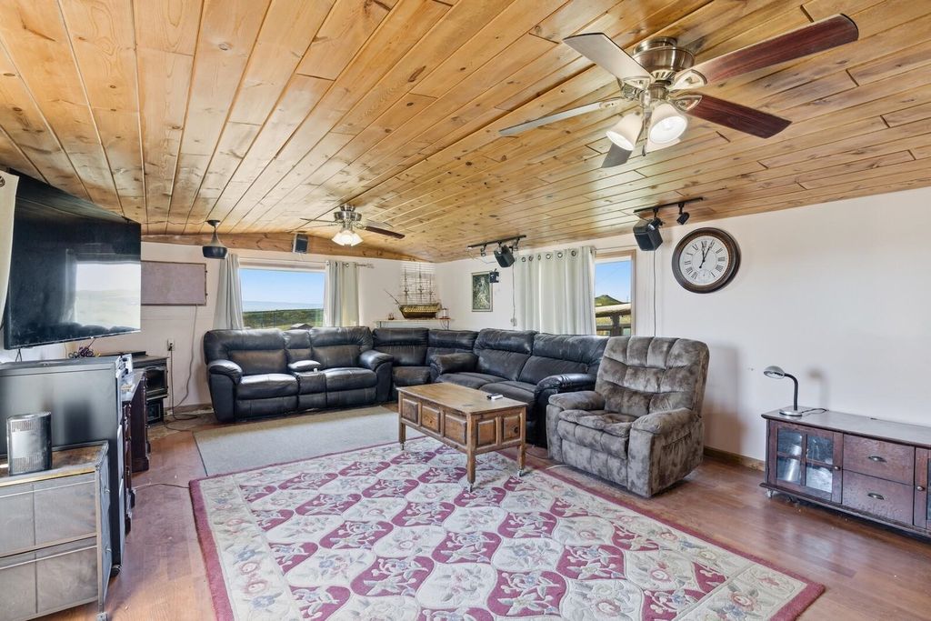 Photo of 16260 Mavrick Drive, Casper, WY 82601 (MLS # 20262311)