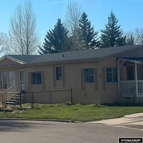 Photo of 222 Roosevelt Ave, Evanston, WY 82930 (MLS # 20252018)