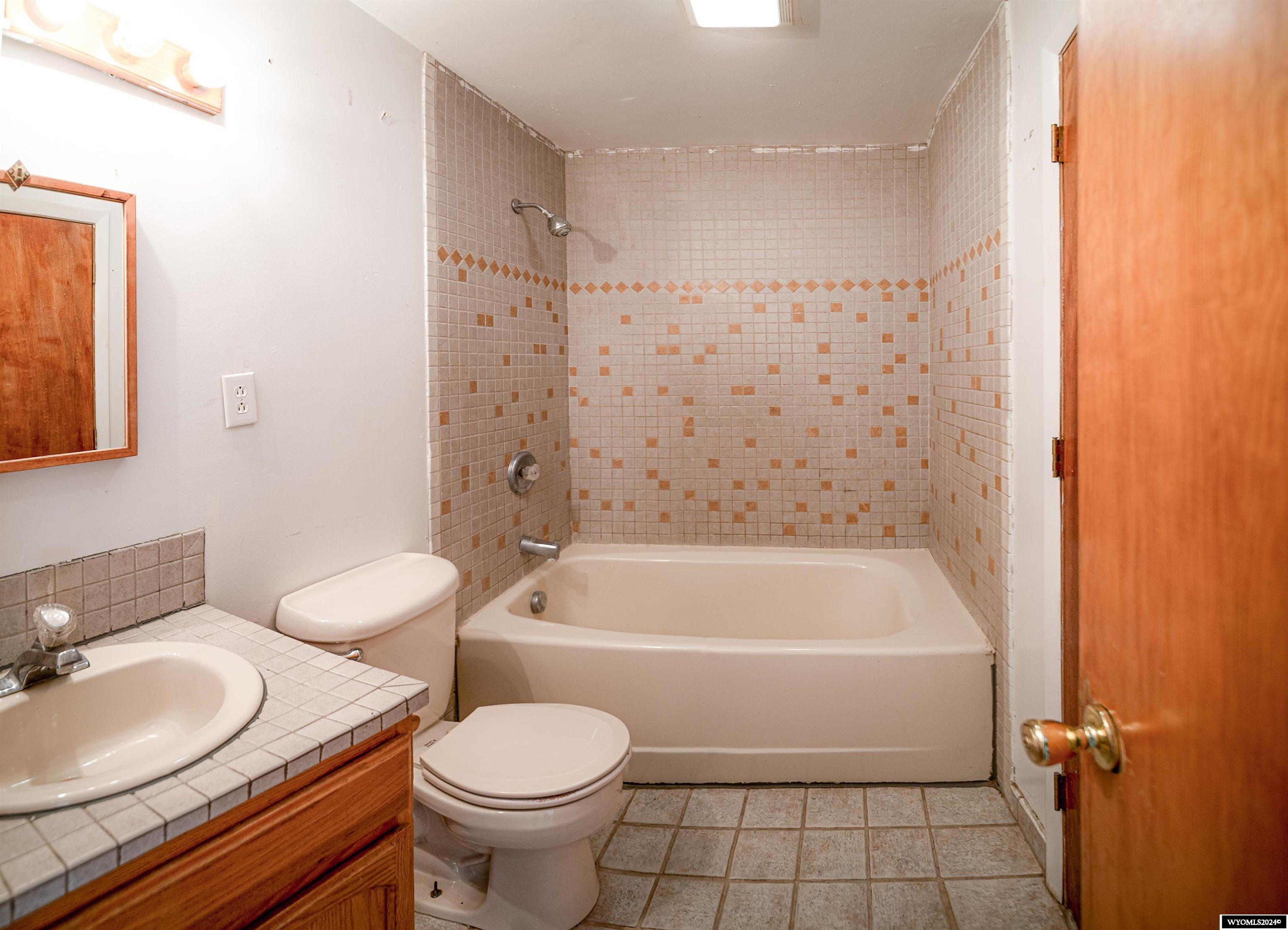 Worland, Wyoming 82401, United States, 3 Bedrooms Bedrooms, ,1 BathroomBathrooms,Residential,Active,66997