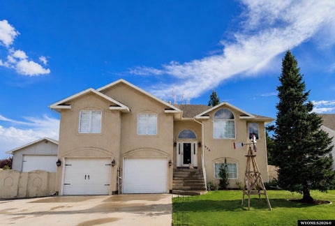 Photo of 510 Cheyenne Drive, Rock Springs, WY 82901 (MLS # 20264231)