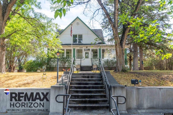 225 N 6TH ST, DOUGLAS, WY 82633 - Image d2e32ef723c24a5067fa1a2cdbd87880/694180402