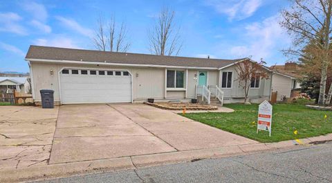 Photo of 146 Apache Dr, Evanston, WY 82930 (MLS # 20261930)