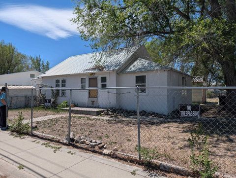 Photo of 1123 E Washington Ave, Riverton, WY 82501 (MLS # 20262371)