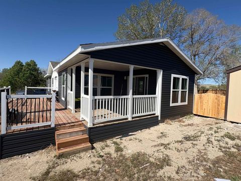 Photo of 32 Darnall Road, Riverton, WY 82501 (MLS # 20262263)