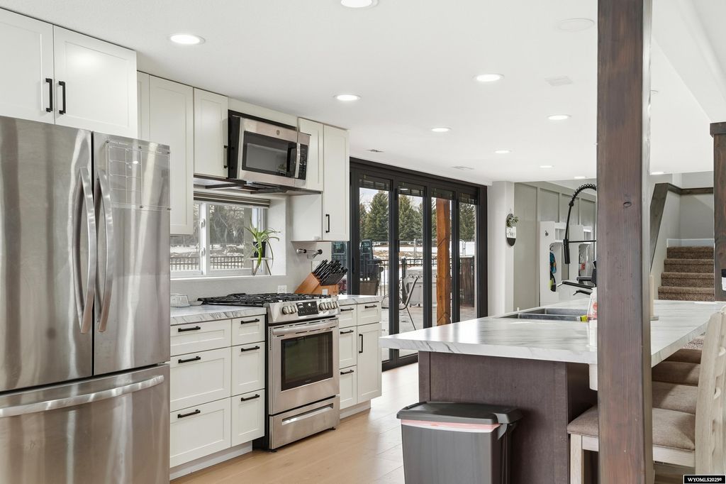 Photo of 708 N Desmet ST, Buffalo, WY 82834 (MLS # 20256423)