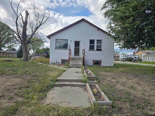99 N IOWA, GUERNSEY, WY 82214 - Image deeca5c8bcb82587bdf677356993bd43/2902597907