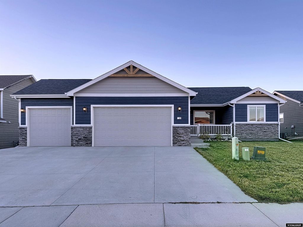 Photo of 39 Harmony Street, Buffalo, WY 82834 (MLS # 20255722)