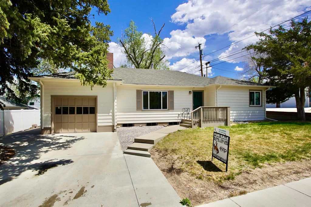 Photo of 1317 S Beech Street, Casper, WY 82601 (MLS # 20262294)