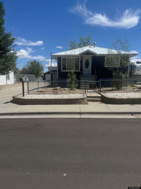 Photo of 251 Logan St ST, Green River, WY 82935 (MLS # 20264449)