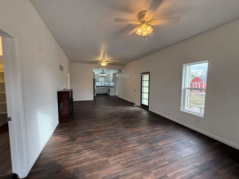 Photo of 1456 Maple St, Wheatland, WY 82201 (MLS # 20260107)