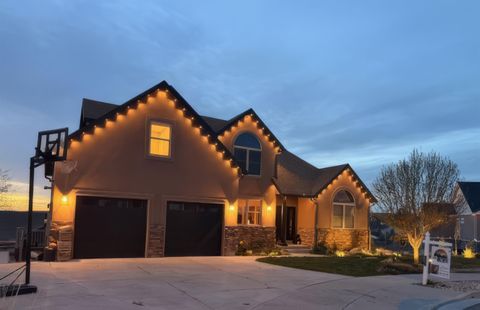 Photo of 127 Red Hawk Ave. Ave, Evanston, WY 82930 (MLS # 20260881)