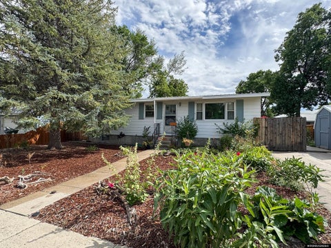 Photo of 423 Elk Drive, Riverton, WY 82501 (MLS # 20264175)