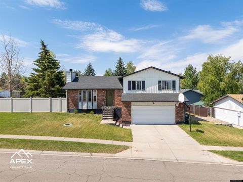 Photo of 603 Twin Ridge Avenue, Evanston, WY 82930 (MLS # 20263565)